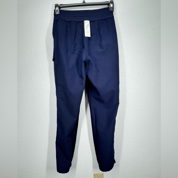 FIGS Technical Collection Scrub Pants Style #1000209 Navy Small - Picture 4 of 9